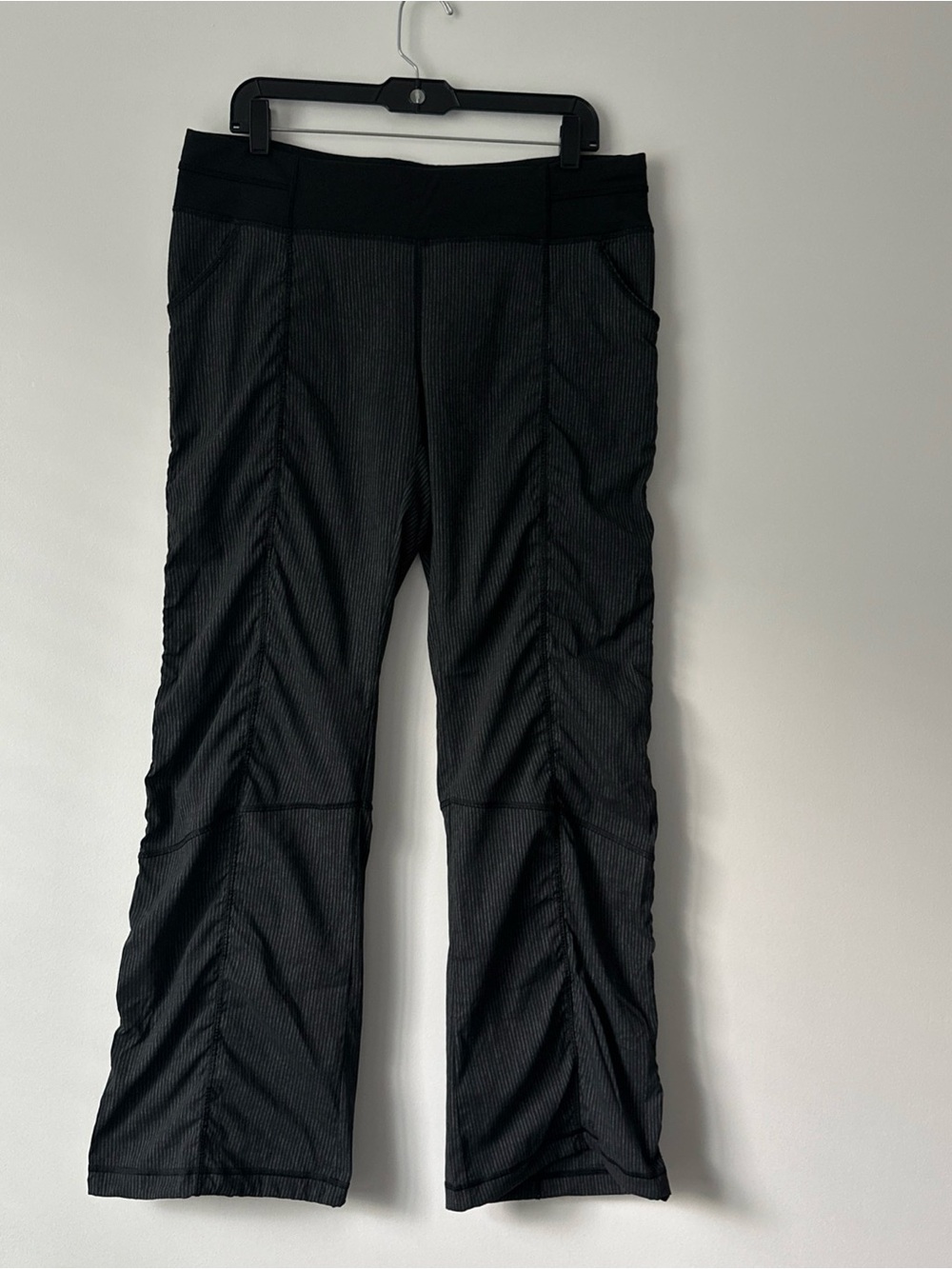 Lucy Studio Pants Size L Cinch Cuff Ruched Black Lightweight Nylon Spandex Dance